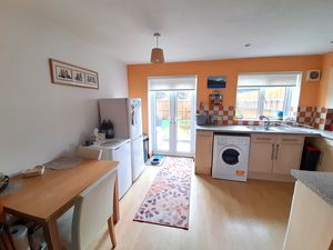 Cleavers Way Stenalees